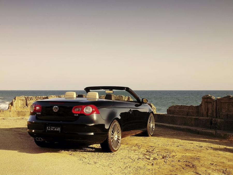  Volkswagen Eos 3.2 Highway 1 2006 года  (фото 8 из 11)